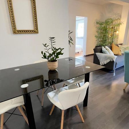 Apartamento T2 Com Terraco Grande Daire Quarteira Dış mekan fotoğraf