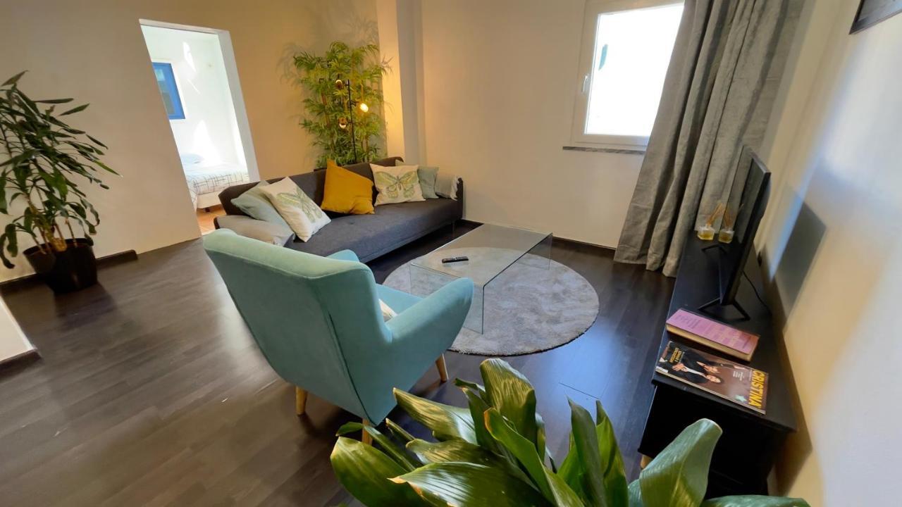 Apartamento T2 Com Terraco Grande Daire Quarteira Dış mekan fotoğraf