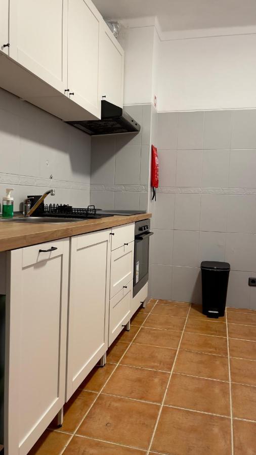 Apartamento T2 Com Terraco Grande Daire Quarteira Dış mekan fotoğraf