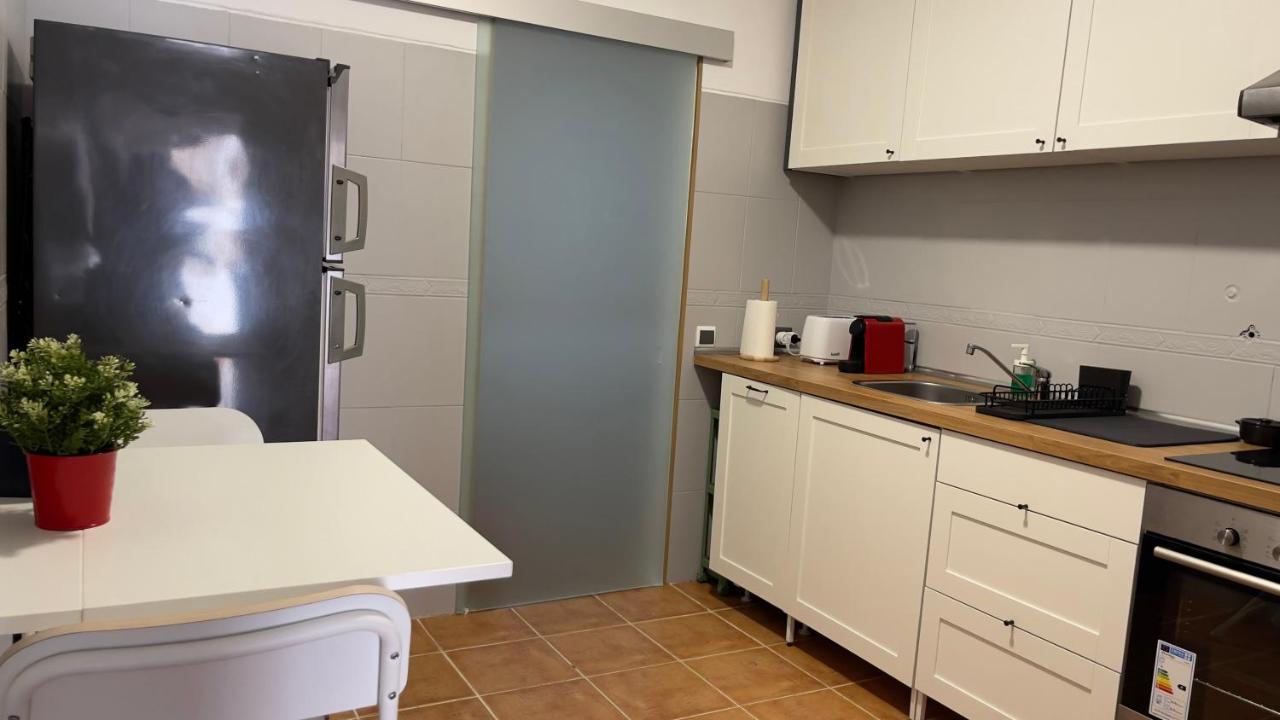 Apartamento T2 Com Terraco Grande Daire Quarteira Dış mekan fotoğraf